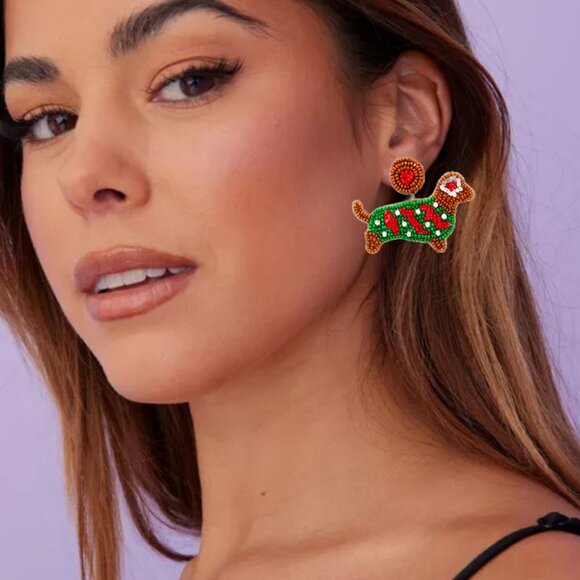 Dachshund Christmas Sweater Dog Pet Lovers Wiener Dog Seed Beaded Earrings - Picture 7 of 9